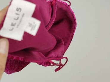 aplikacje z ubraniami: Top damski, rozmiar M — 5