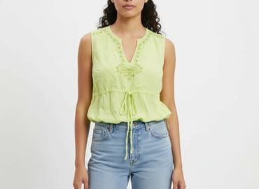 jaki krawat do zielonej sukienki: Bluzka damska, S — 6