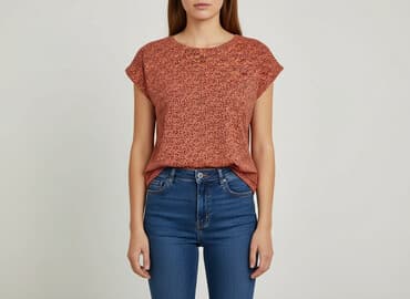 animal t shirty: Women`s T-shirt, size S — 1