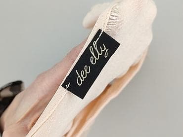 laf bluzki: Bluzka damska, rozmiar S — 4