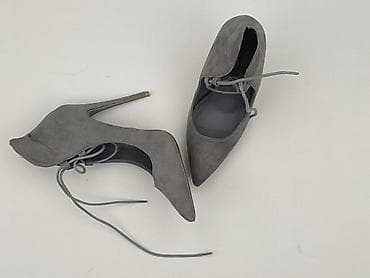 nike 38.5: Flat shoes for women, size 37 — 1