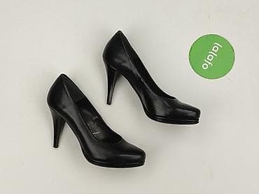 crocs: Flat shoes for women, size 38 — 2