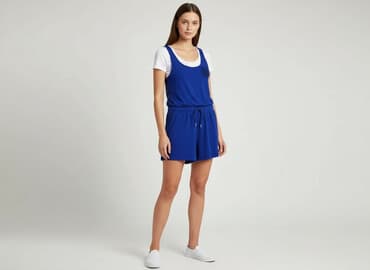 krótkie spodenki i nogi z cellulitem: Kombinezon damski, rozmiar L — 7