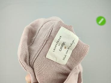 pull and bear spodenki dresowe: Bluza damska
, rozmiar 5XL — 4