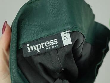 krótkie spodenki i nogi z cellulitem: Szorty damskie, rozmiar XL — 4