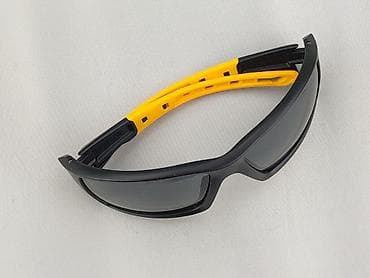 c a torby: Okulary, Przeciwsłoneczne, Prostokątne kształt, stan - Idealny — 1