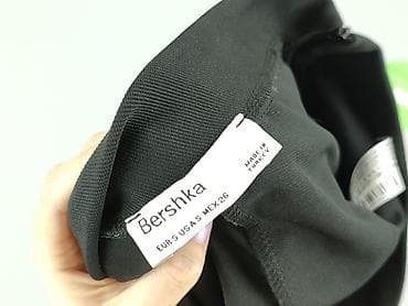 spodenki dresowe pull and bear: Bershka, Szorty damskie, rozmiar S — 4