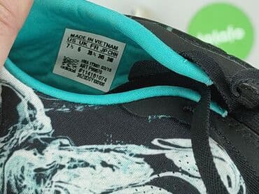 w.klapkach tekst: Adidas, Sneakersy damskie, 38.5 — 6