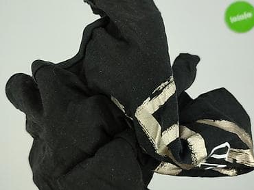 Ubrania damskie: Stradivarius, T-shirt damski, rozmiar M — 5