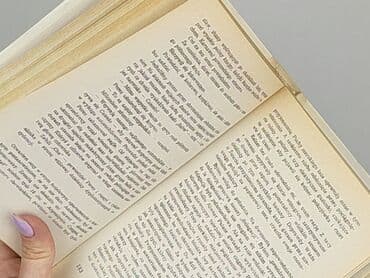 Książki: Książka, gatunek - Powieść, stan - Bardzo dobry — 3