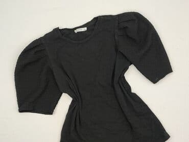 tanie t shirty damskie plus size: Stradivarius, Women`s T-shirt, size S (EU 36) — 1