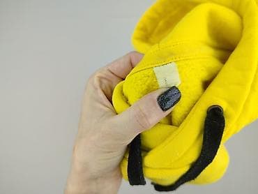 czerwona bluza pull bear: Bluza z kapturem dla mężczyzn, rozmiar L — 4