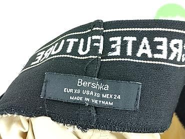 dresy oversize bershka: Bershka, Szorty damskie, rozmiar XS — 4