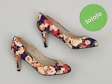 klapki babcine: Czółenka damskie na obcasie – floral print - Model: klasyczne szpilki — 2