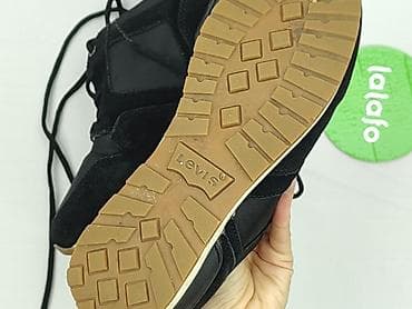 jordan sizer: Levi's, Sneakersy dla mężczyzn, rozmiar 40 — 7