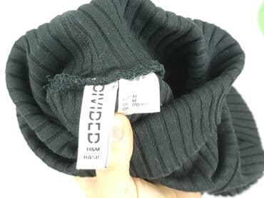 basic tops h m: H&M Divided, Гольф жіночий, M на lalafo.pl — 4 basic tops h m: H&M Divided, Гольф жіночий, M — 4