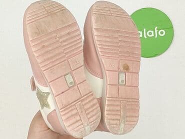 buty sportowe dla dziewczynki: Buty sportowe 28, Używany — 5