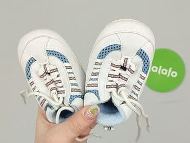 jak wyczyscic biale klapki: Sport shoes 19, Used — 5