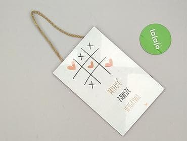 Artykuły papiernicze: Dekoracyjna tabliczka do powieszenia „Miłość zawsze wygrywa” - Typ — 2
