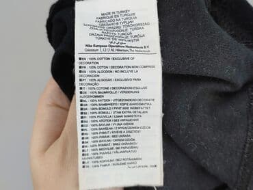 czarna koszulka pod marynarkę: Nike, T-shirt damski, L — 5