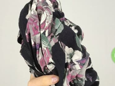jeansy damskie podarte: T-shirt damski, rozmiar S — 4