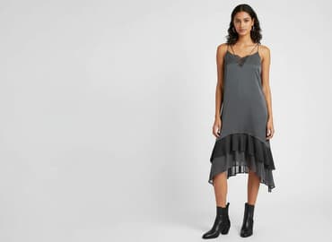 sukienka z dekoltem w serek h m: H&M, Women`s dress, size S — 1