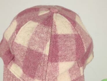 Accessories: Baseball cap, Female, condition - Very good — 6
