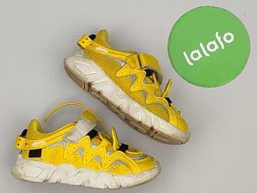 rajstopy czerwone: Buty sportowe 25, Używany — 2