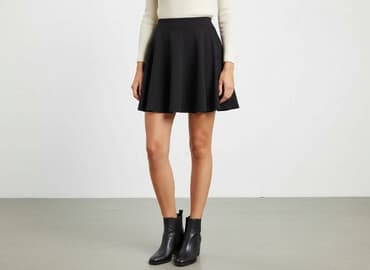 spódniczka mini rozkloszowane: Spódnica damska, rozmiar M — 6