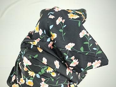 biale sandaly na platformie: Sukienka damska, rozmiar M — 6