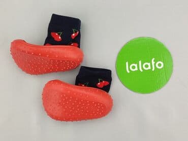 buty dziecięce wsuwane: Kapcie 22, Używany — 3