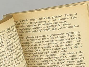 Книги: Книга, жанр - Роман, стан - Ідеальний — 3