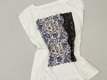 czarne t shirty damskie w serek: T-shirt damski, rozmiar S — 1