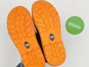 Жінкам: 40 — 4