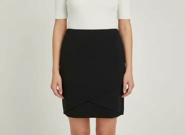 mini spódniczka czarne: Bershka, Spódnica damska, rozmiar M — 6