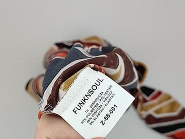 Жіночий одяг: Жіноча блуза, розмір S — 4