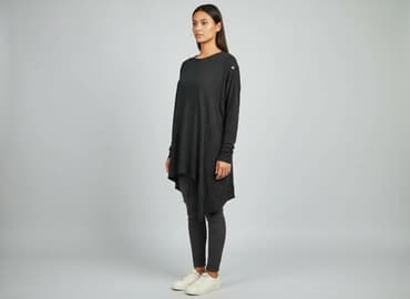 używane ubrania online: Komplet dresowy damski, rozmiar One size — 1