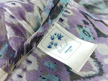 białe bluzki ze zlotym nadrukiem: Beloved, Bluzka damska, rozmiar S — 4