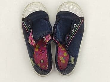 Kids' Footwear: Sport shoes 30, Used — 1