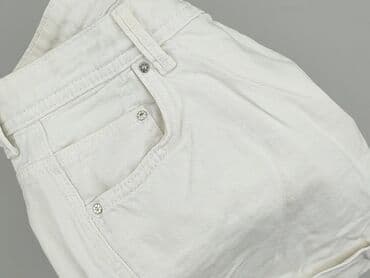 krótkie spodenki i nogi z cellulitem: Bershka, Szorty damskie, M — 7