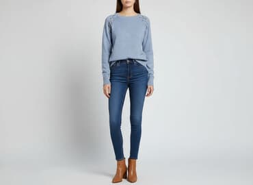 sweter z koronką na dole: Sweter damski, rozmiar S — 1