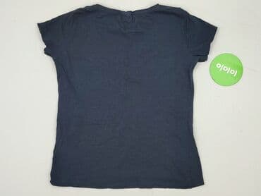 t shirty basic v neck: Beloved, Women`s T-shirt, size M — 3