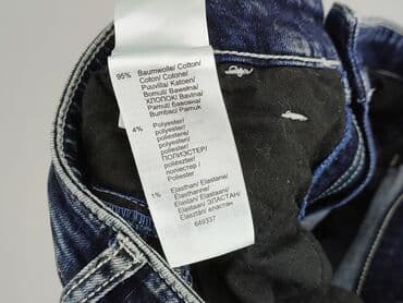 krótkie spodenki i nogi z cellulitem: Szorty damskie, rozmiar XL — 5