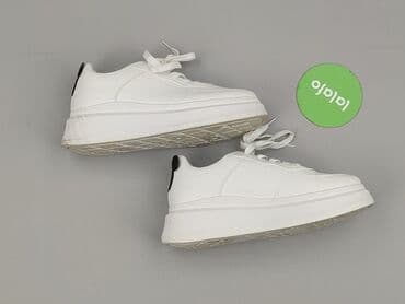 Жінкам: Кросівки жіночі, 41 на lalafo.pl — 3 Жінкам: Кросівки жіночі, 41 — 3