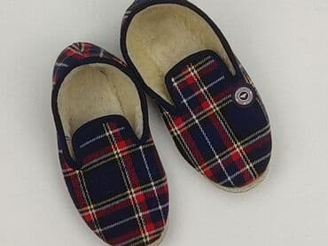 Kapcie 34, Używany w lalafo.pl Kapcie 34, Używany