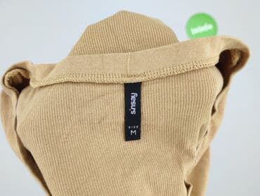 c and a sweter: Футболка жіноча, M на lalafo.pl — 4 c and a sweter: Футболка жіноча, M — 4