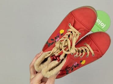 kurtka karl lagerfeld: Чоботи 34, Б/в на lalafo.pl — 5 kurtka karl lagerfeld: Чоботи 34, Б/в — 5