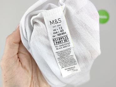 buty na ostrogi: Marks & Spencer, T-shirt damski, rozmiar M — 6