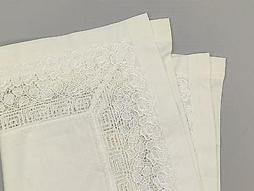 baletki domowe: Obrus 80 x 78, kolor - Biały, stan - Bardzo dobry — 1