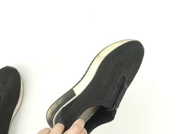 jak wyczyscic biale klapki: Sport shoes 19, Used — 5
